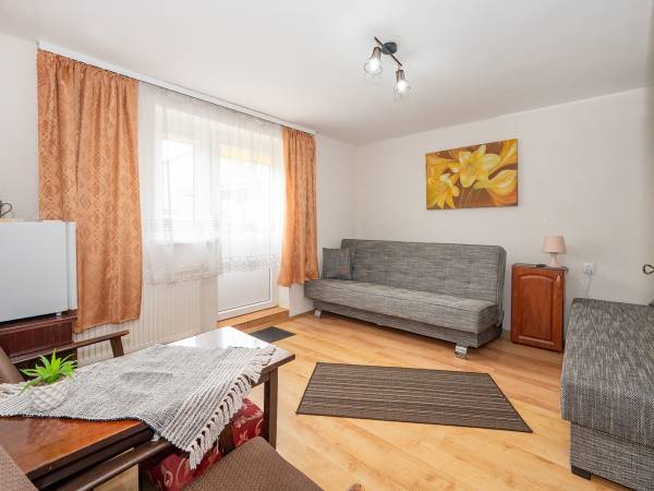 Pokój z wyjściem na ogród 2/28