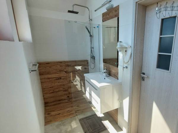 łazienka apartament 2 pokojowy