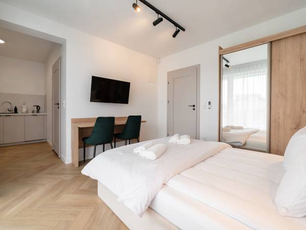 pokój 2os. parter z kuchnią i tarasem