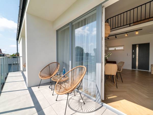 apartamenty balkon 1 piętro