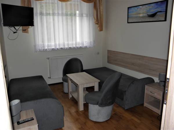 pokój nr 14 ( studio 4 osobowe ) na parterze bez balkonu