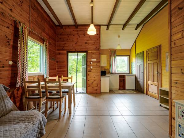 aneks kuchenny w parterowymneks kuchenny i pokój dzienny