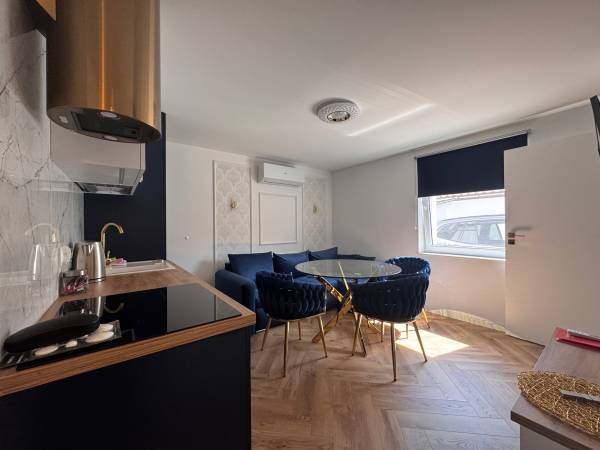 Mieszkanie nr2, pokój dzienny, aneks kuchenny, klimatyzaca