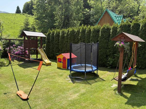 Domek nad górskim potokiem (u Doroty)