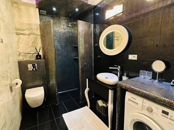 Łazienka z kabiną prysznicowa