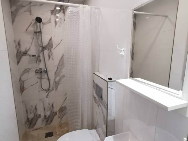 Pokój 2 osobowy / łazienka