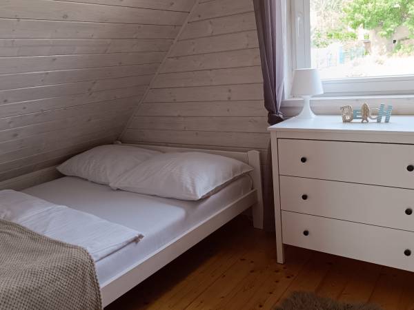 Szary Domek Nad Jeziorem