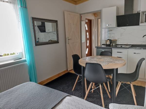 Dwa Pokoje z aneksem kuchennym