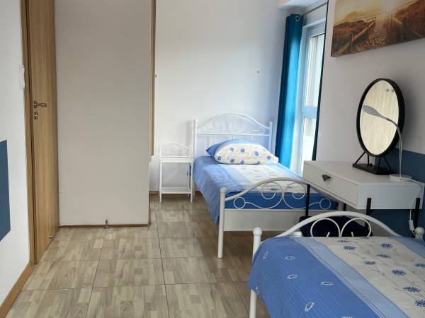 Sypialnia w apartamencie dwupoziomowym