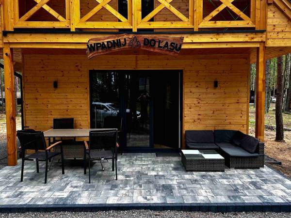 Wpadnij do lasu , domki nad jeziorem 