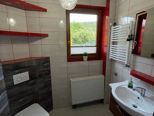 Dom do wynajęcia nad rzeką Brennicą