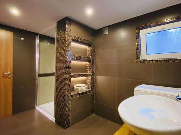 Wpadnij do lasu , domki nad jeziorem 