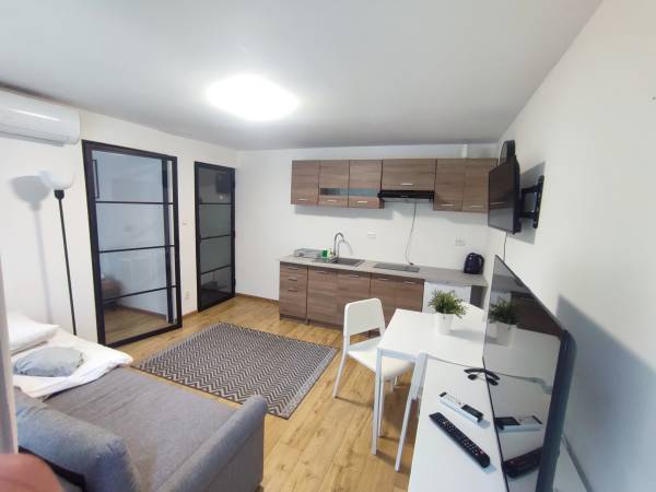 OŚRODEK WYPOCZYNKOWY ZAKĄTEK