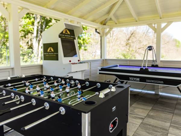 Camping Skansen Zdbice - Domki letniskowe