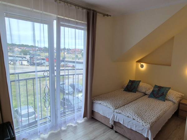 Pokój 2os z widokiem na port