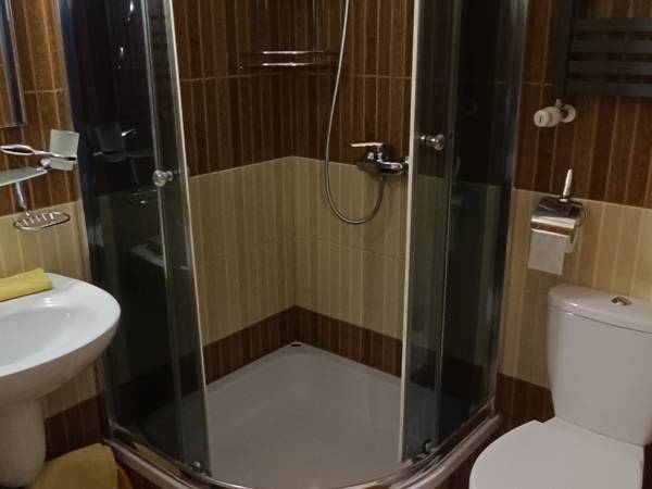 2/3 osobowy z tarasem