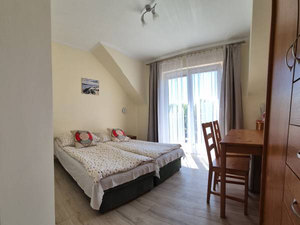 Pokój 2os z balkonem