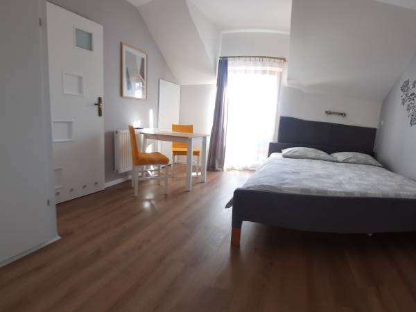 pokój 2 osobowy z łazienką