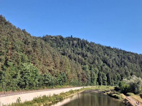 Krajobraz uchwycony z mostu