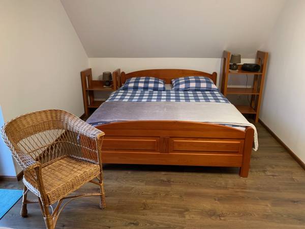 pokój czteroosobowy z balkonem