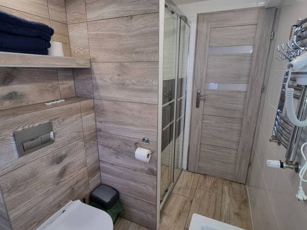 Łazienka studio 4-osobowe (parter)