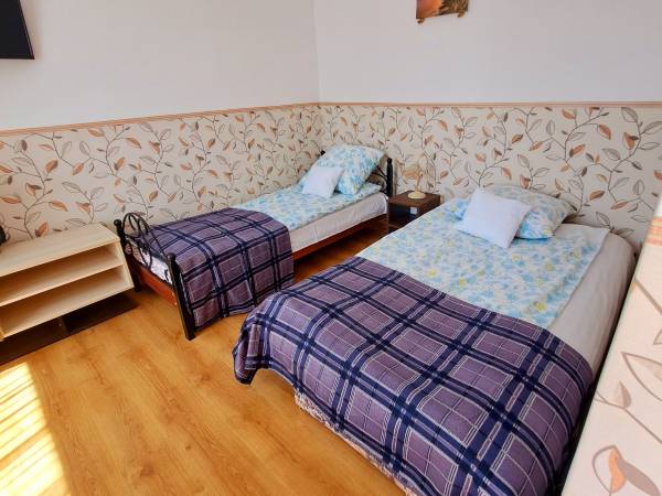 KLEKS ul. Nadbałtycka 25