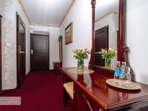 Hotel Restauracja CAMPARI