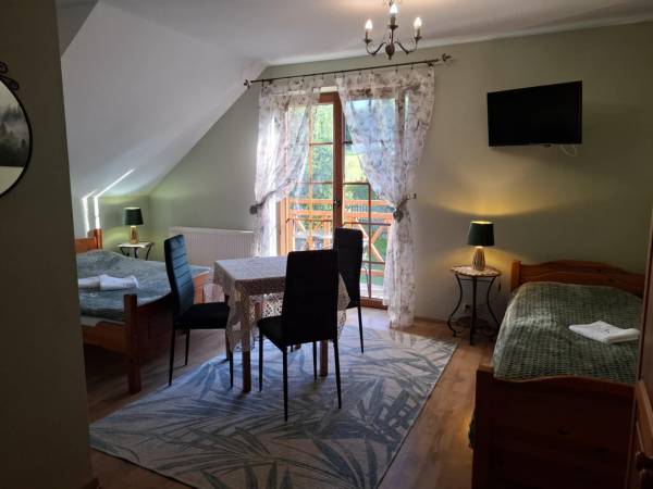 Pokój czteroosobowy nr4