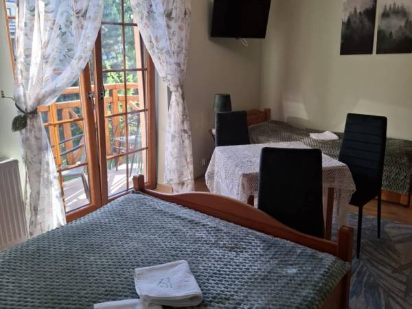 Pokój czteroosobowy nr4 