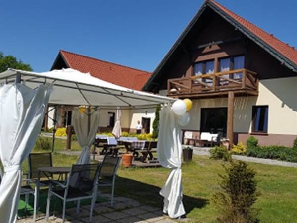 Budynek główny widok od strony podwórka