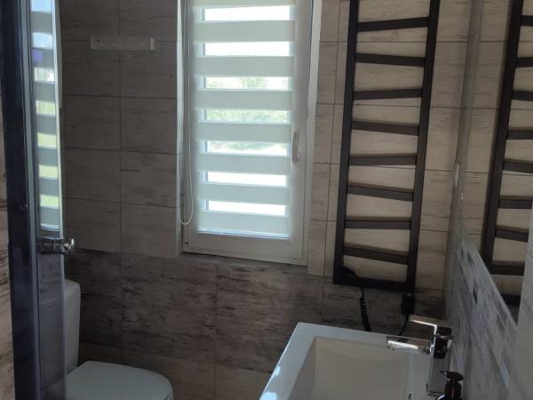 Domek nad Stawem z Jacuzzi