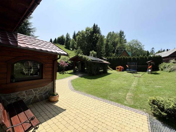 Domek nad górskim potokiem (u Doroty)