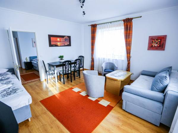  Pokoje i Apartamenty Villa Nadmorska 