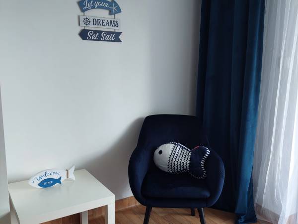 Pokój na parterze z widokiem na ogródek