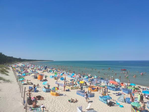 200 metrów od plaży