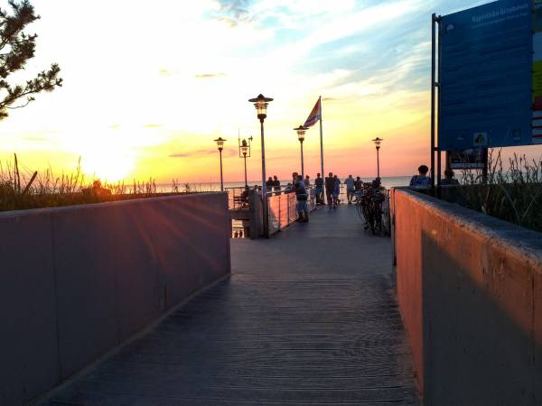 200 metrów od głównego zejścia na plażę