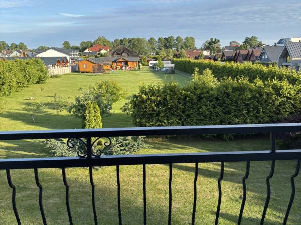 Teren przed Villa widok z balkonu