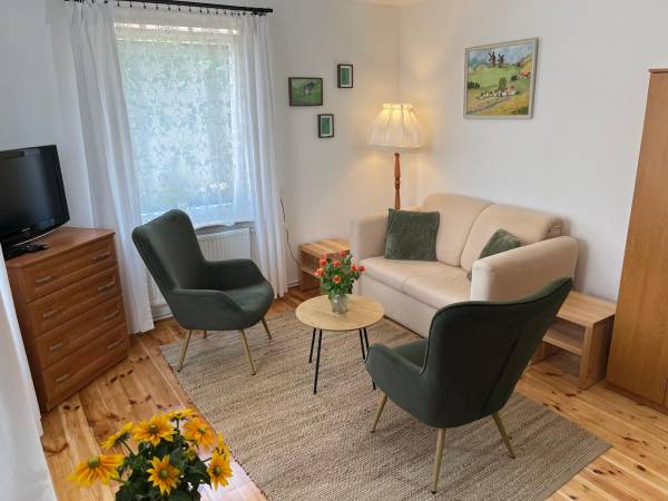 Domek Młodości z Ogrodem