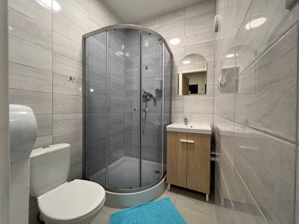 Pokój 4 os 4 Pojedyncze łóżka z prywatną łazienką