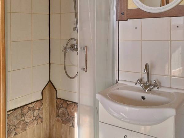 Dwójka południowa - łazienka