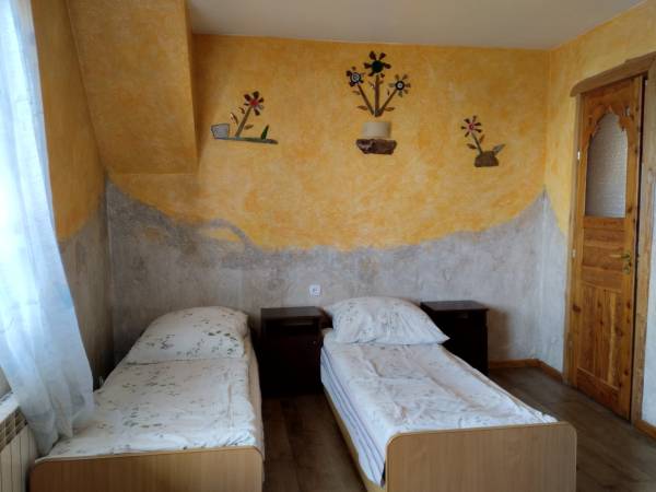 Dwójka zachodnia - pokój