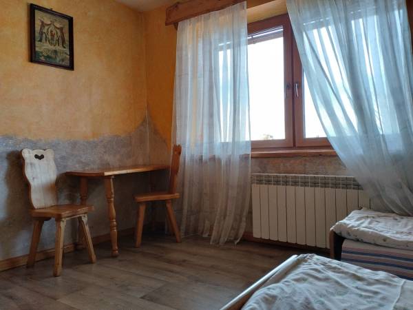 Dwójka zachodnia - pokój