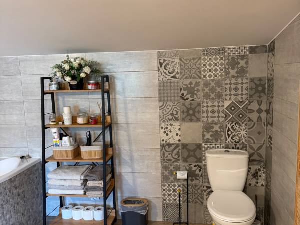 ŁAZIENKA APARTAMENT FAMILIJNY