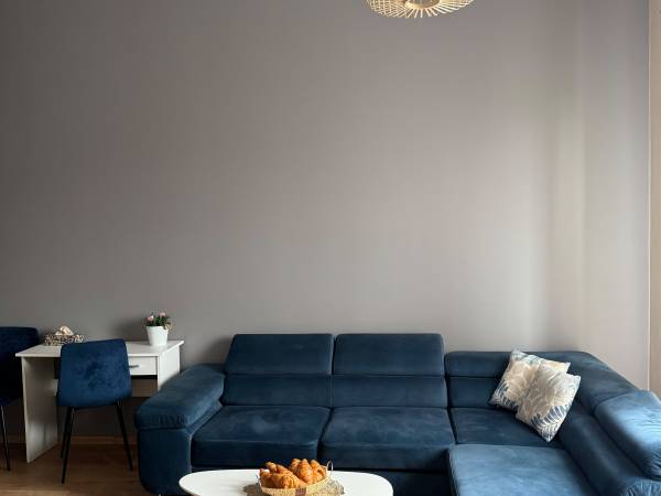 APARTAMENT FAMILIJNY