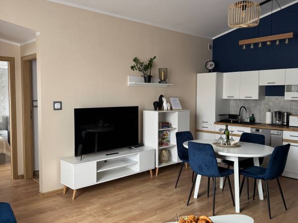 SALON I ANEK KUCHENNY APARTAMENT FAMILIJNY
