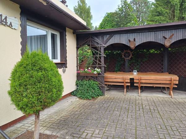 Dom i Domek E.W.A w Jantarze