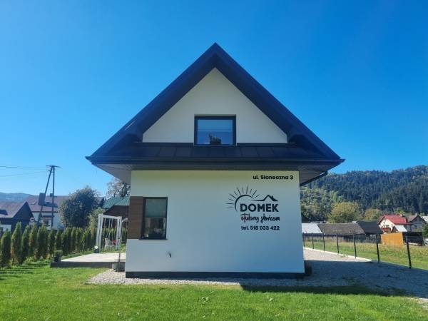 Domek Otulony Słońcem