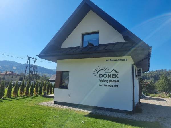 Domek Otulony Słońcem