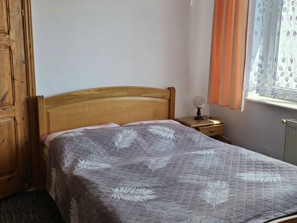 Pokoje Gościnne i Apartamenty