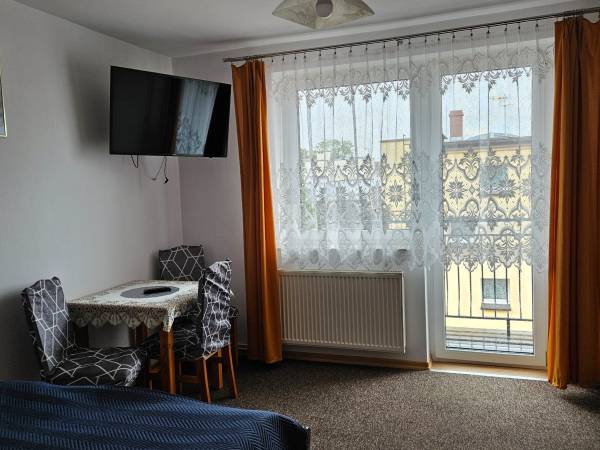Pokoje Gościnne i Apartamenty